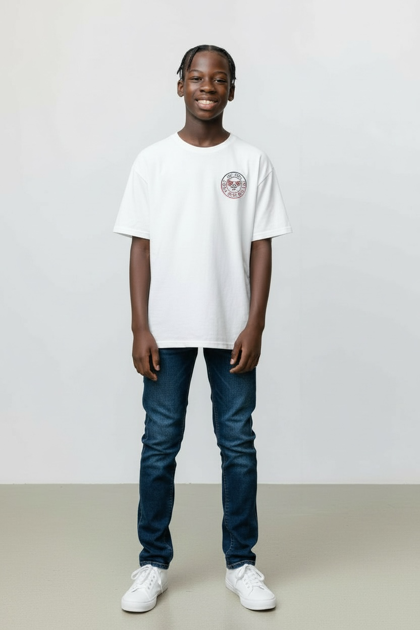 Front view of model wearing a size medium 